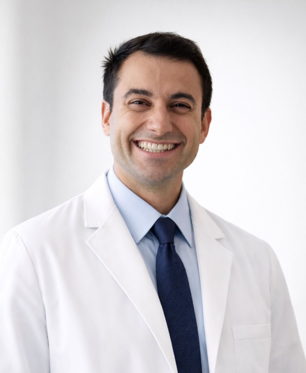 Dott. Luca Pagano — Chirurgo Oculista Milano